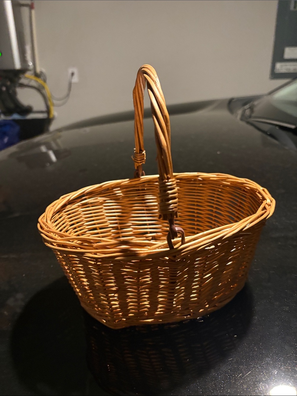 Woven Handheld Basket Bag in Natural Brown